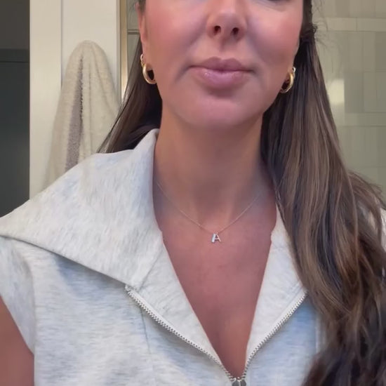 What’s In My Travel Bag [Part 3] ft. Ashley - Don’t miss out on Ashley’s non-negotiable travel items! ✈️

For more travel options visit our website www.renewoklahoma.com and choose pick up in store or ship with UPS! 

#renewoklahoma #skincare #travel #whatsinmybag